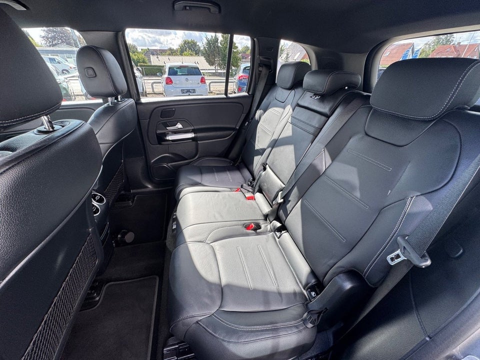 Mercedes EQB300 AMG Line 4Matic 5d