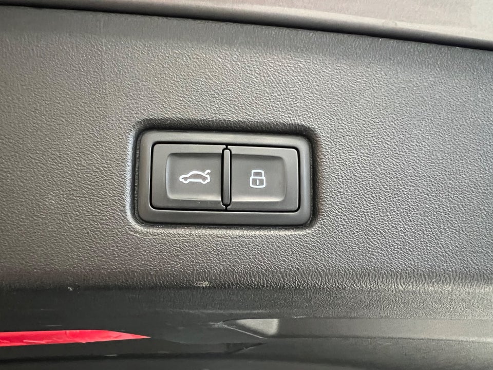 Audi Q4 e-tron 40 Advanced 5d