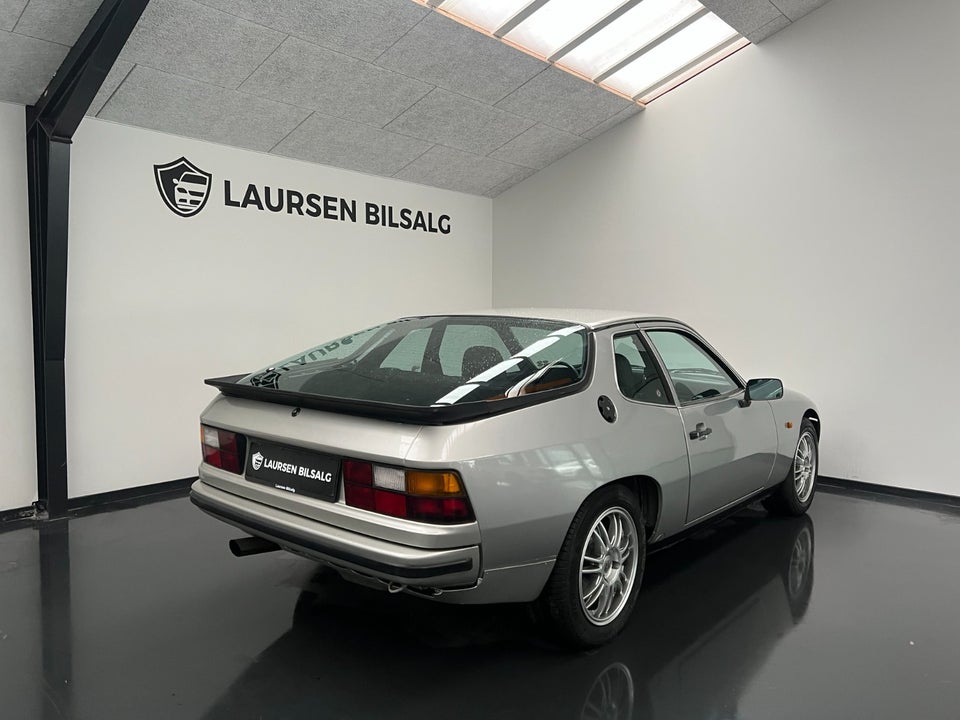 Porsche 924 2,0  3d