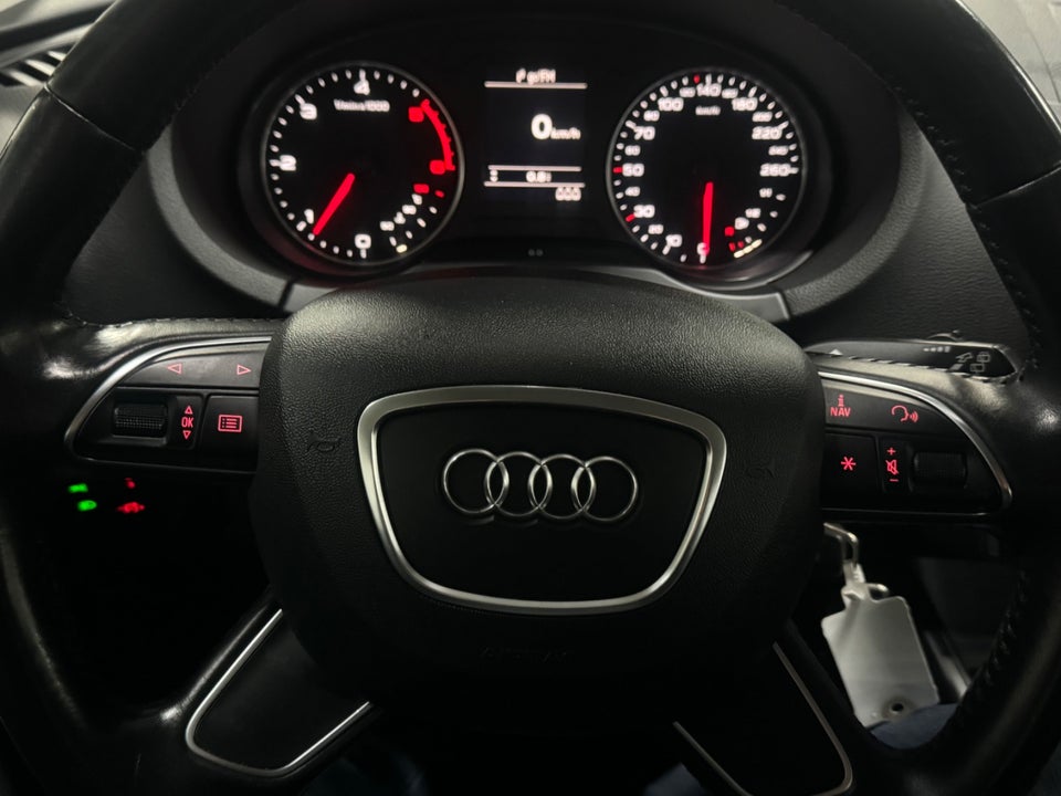 Audi A3 2,0 TDi 150 Attraction Sportback 5d