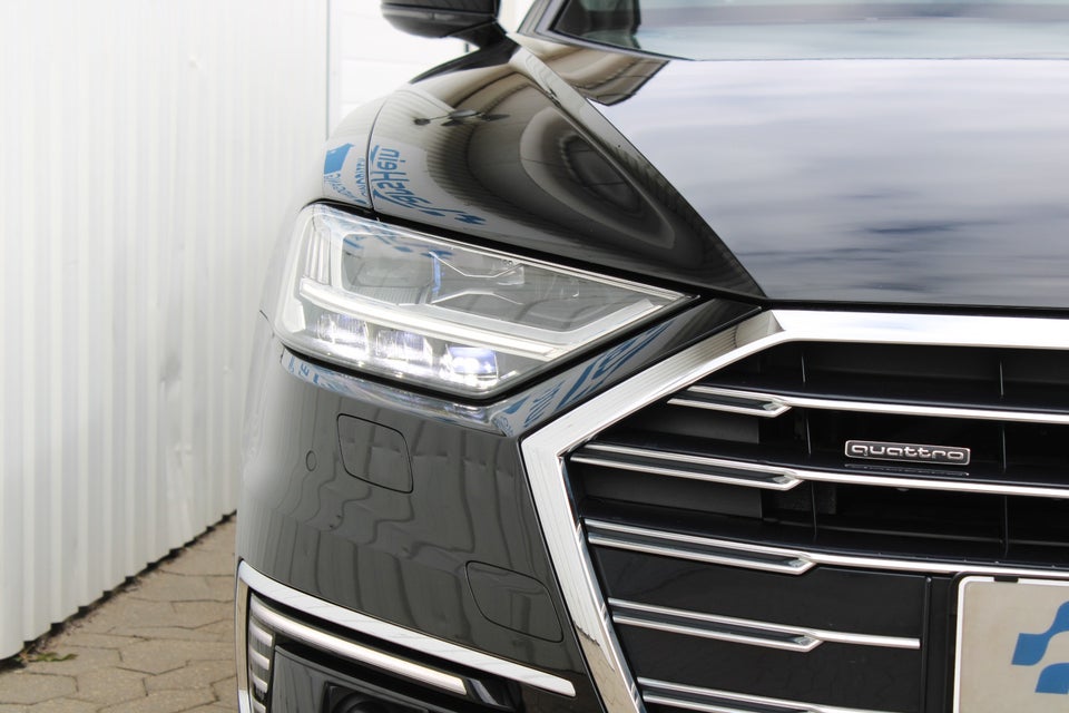 Audi A8 60 TFSi e quattro Tiptr. 4d