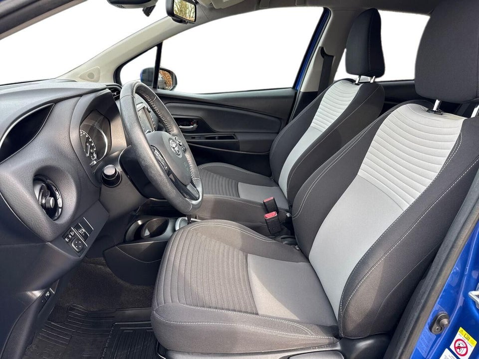 Toyota Yaris 1,5 Hybrid H3 e-CVT 5d