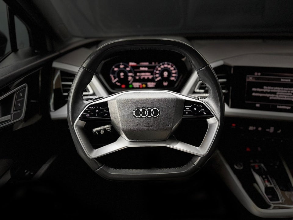 Audi Q4 e-tron 40  5d