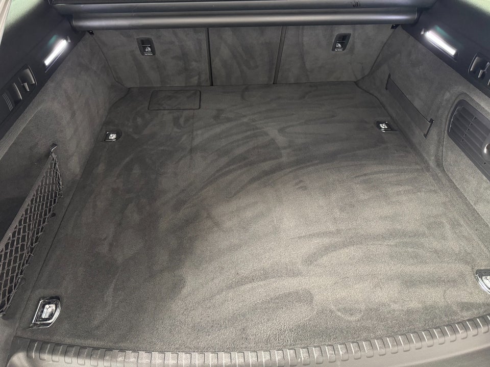 Audi A6 55 TFSi e S-line Avant quattro S-tr. 5d
