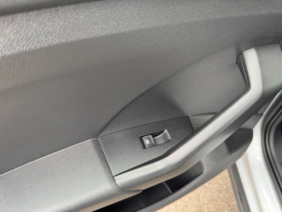 VW T-Cross 1,0 TSi 110 Life DSG 5d