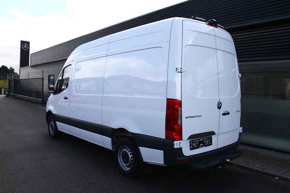 Mercedes Sprinter 317 2,0 CDi A2 Kassevogn aut. RWD