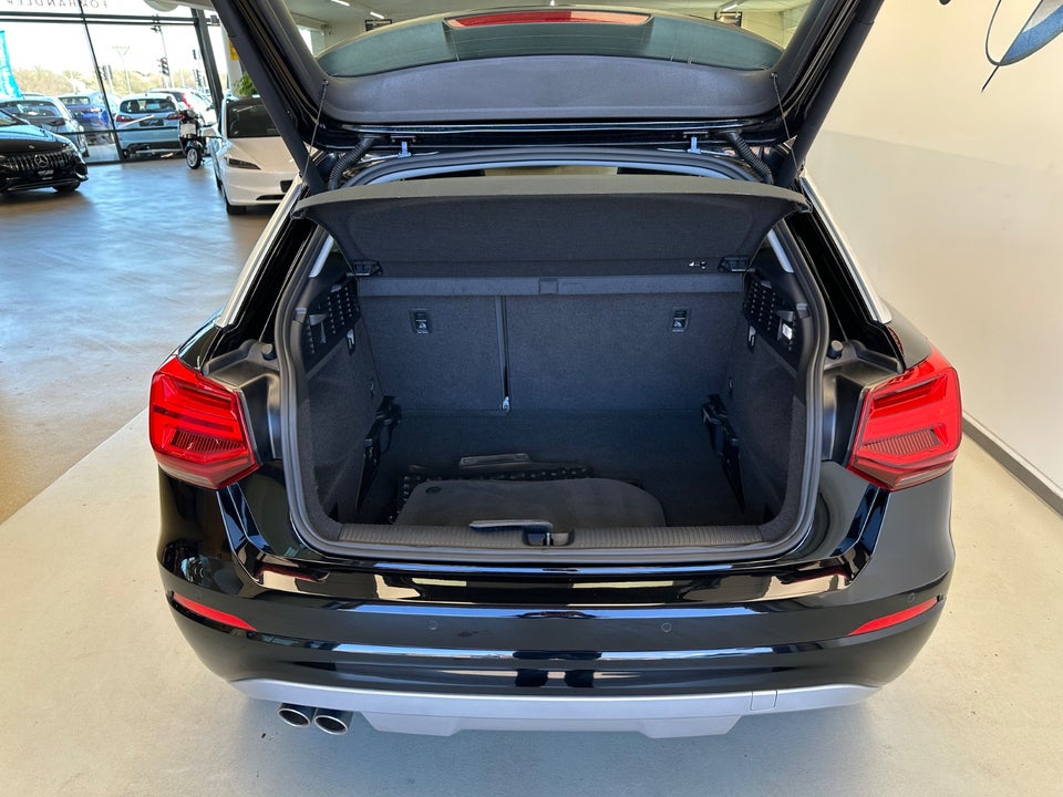 Audi Q2 35 TFSi S-tr. 5d