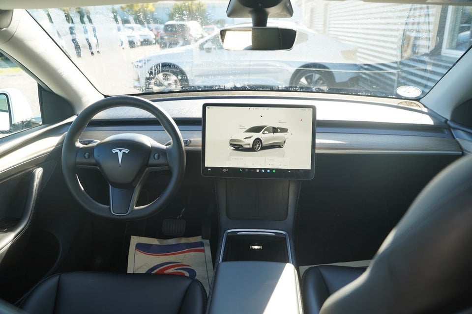 Tesla Model Y RWD 5d