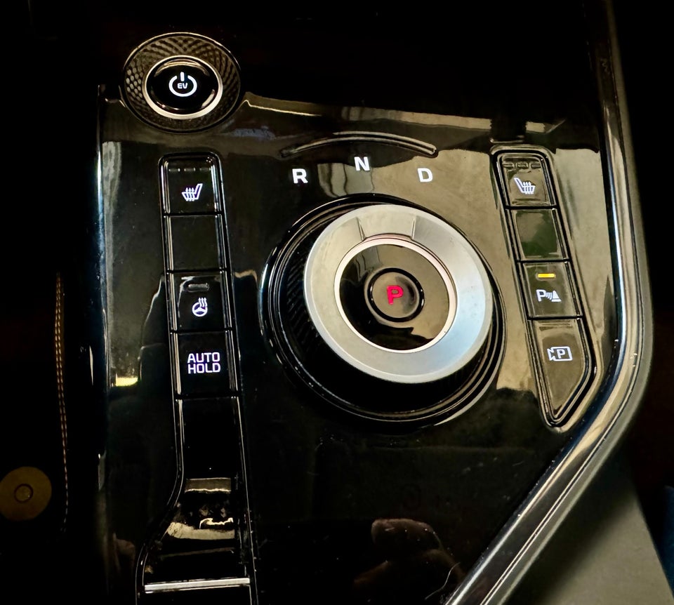 Kia Niro 64 EV Premium 5d