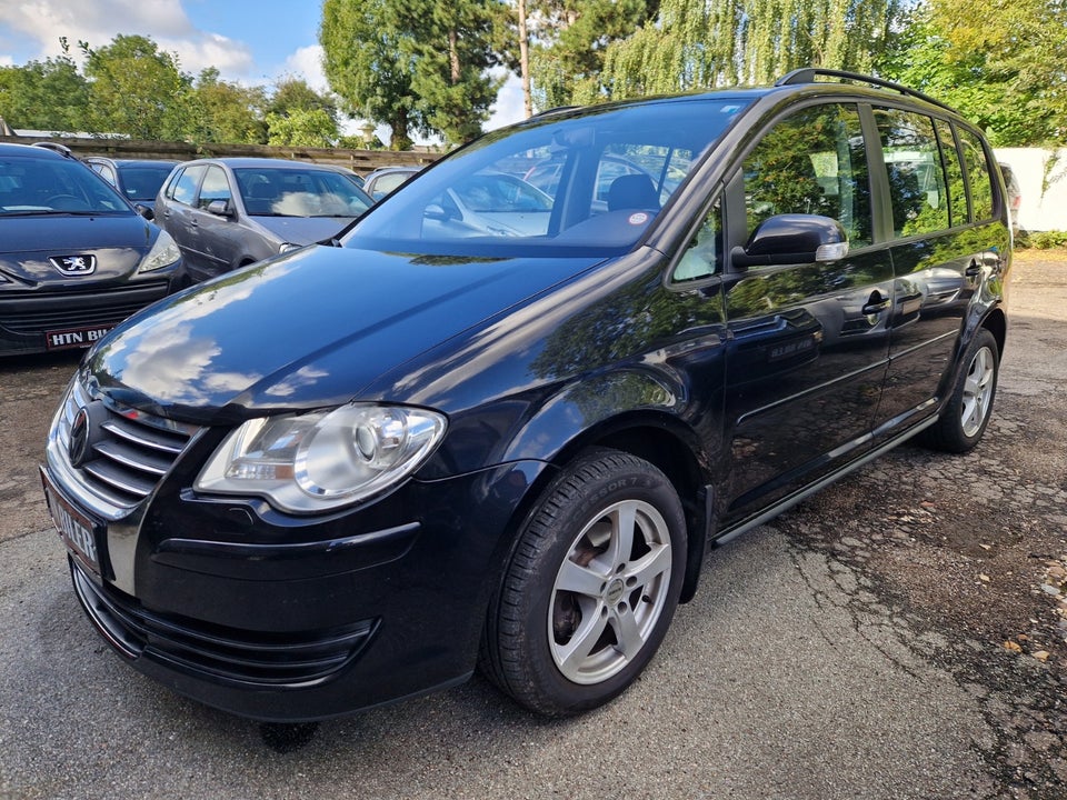 VW Touran 2,0 TDi 140 Trendline 7prs 5d