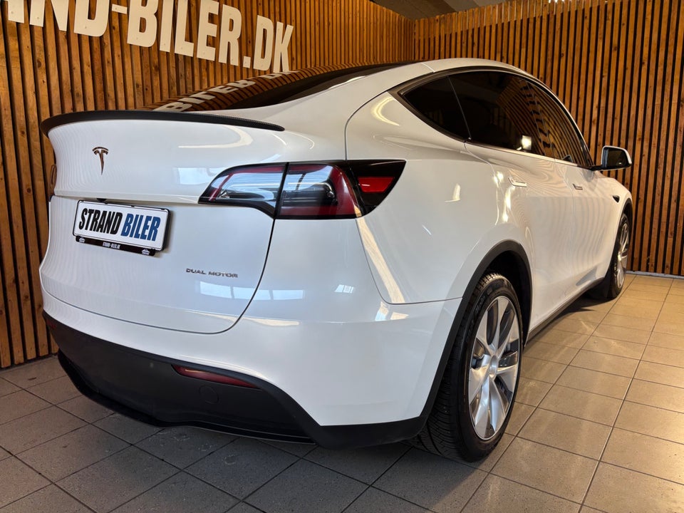 Tesla Model Y Long Range AWD 5d