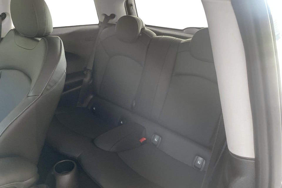 MINI Cooper SE Classic Trim 3d