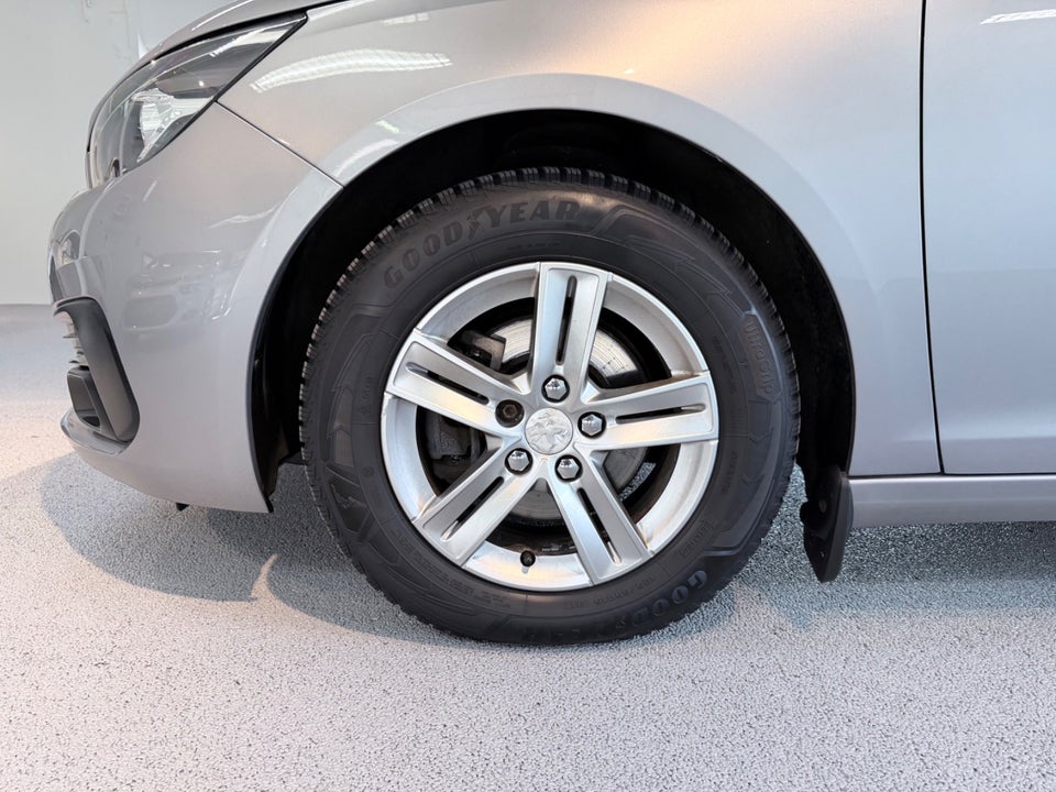 Peugeot 308 1,5 BlueHDi 130 Allure+ Sky SW 5d