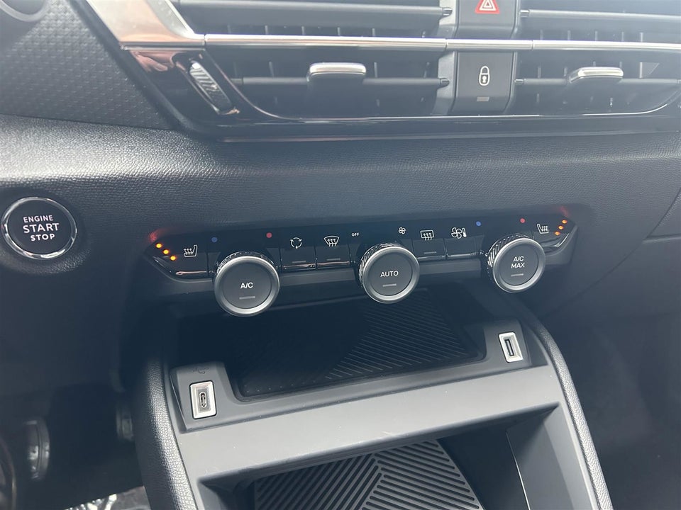 Citroën ë-C4 50 Shine 5d