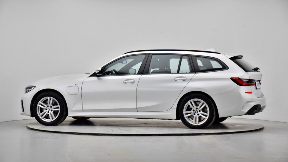 BMW 330e 2,0 Touring M-Sport aut. 5d