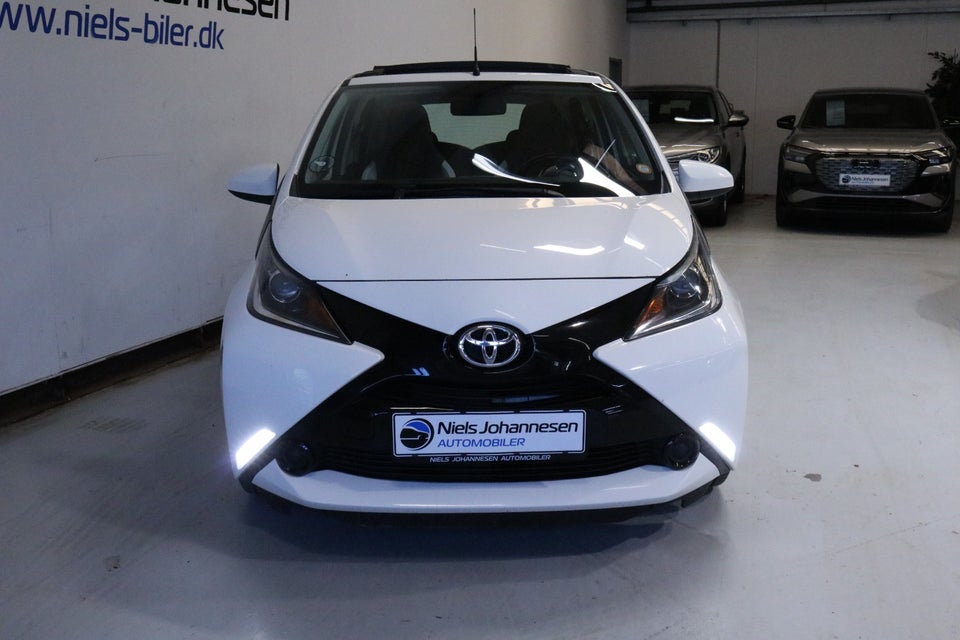 Toyota Aygo 1,0 VVT-i x-sky 5d