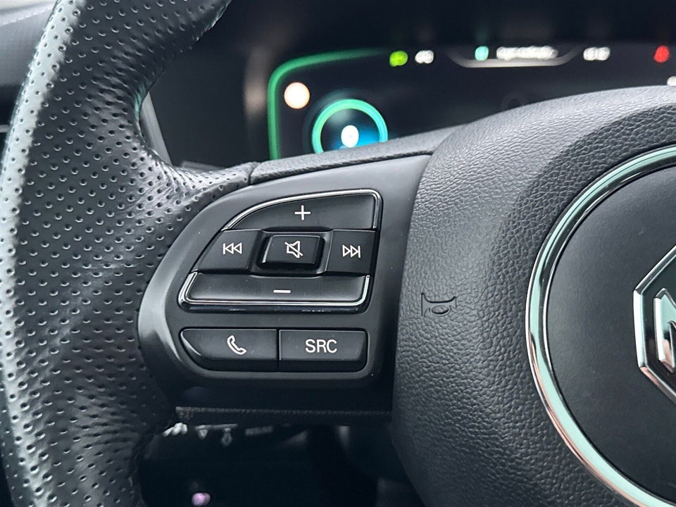 MG Marvel R Luxury 5d