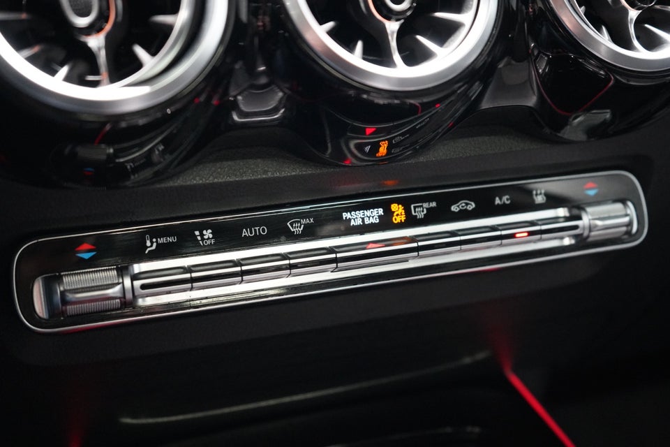 Mercedes EQB300 4Matic 7prs 5d