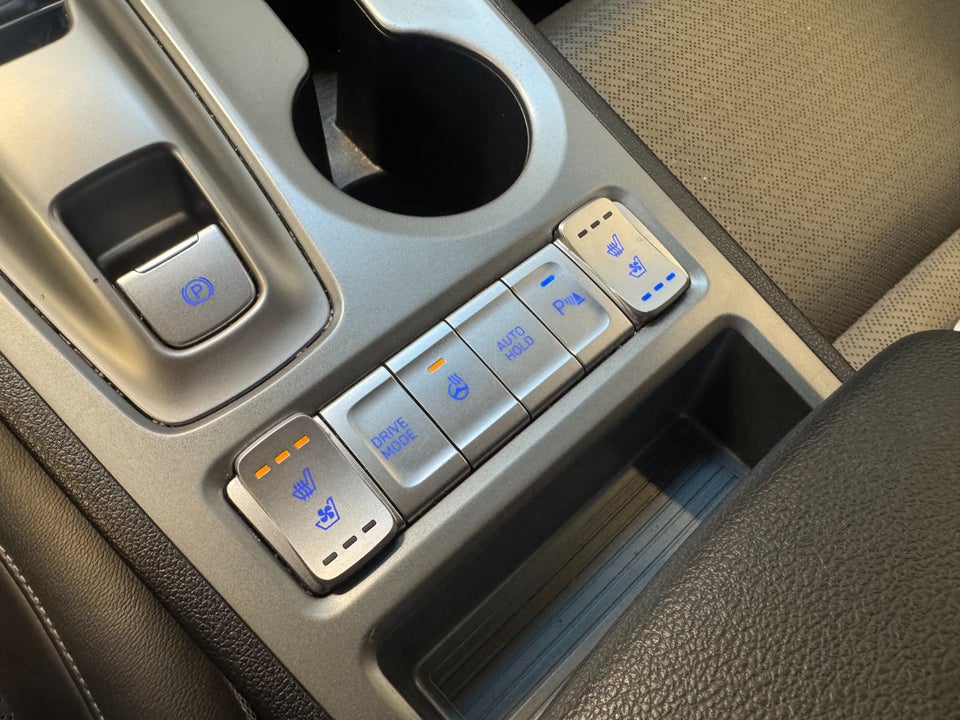 Hyundai Kona 64 EV Premium 5d
