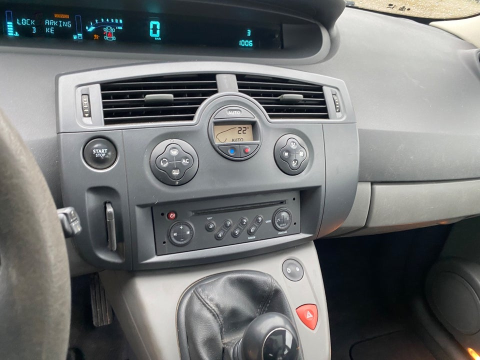 Renault Scenic II 1,6 Authentique 5d