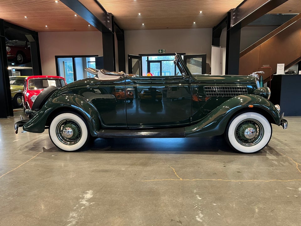 Ford V8 3,6 Cabriolet 2d