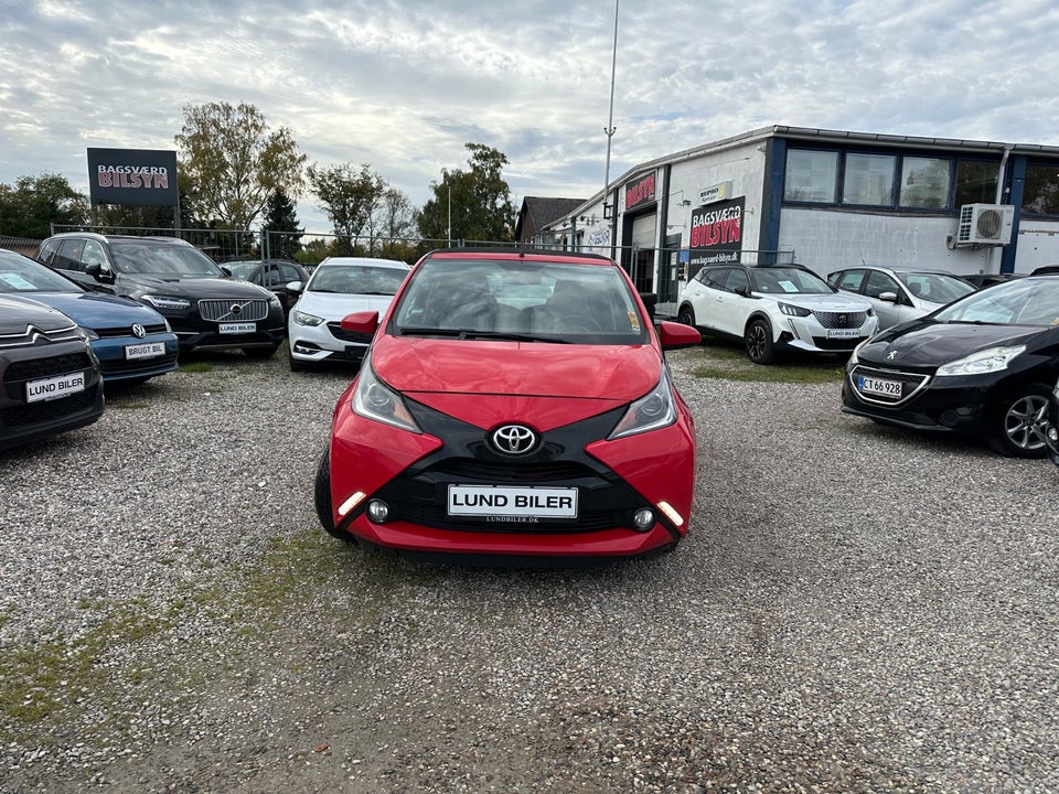 Toyota Aygo 1,0 VVT-i x-wave 5d