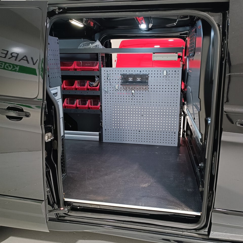 Ford Transit Custom 320L 2,0 TDCi 170 Sport aut.