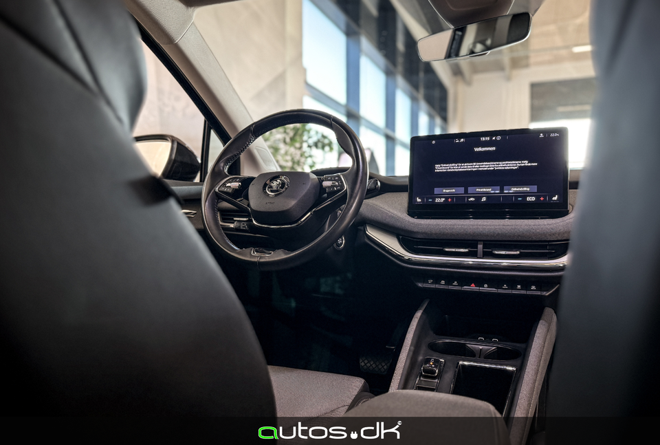 Skoda Enyaq 60 iV Loft 5d