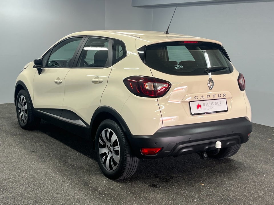 Renault Captur 0,9 TCe 90 Urban 5d