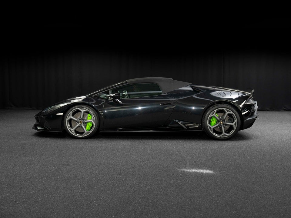 Lamborghini Huracan 5,2 EVO Spyder 2d
