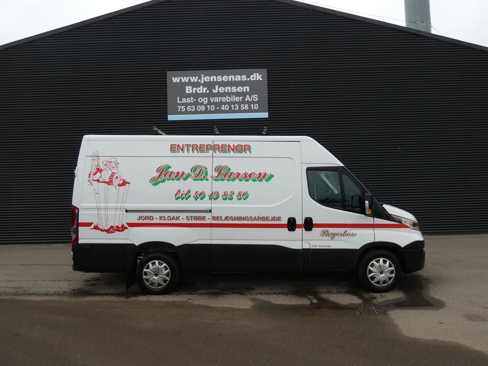 Iveco Daily 2,3 35S16 12m³ Van AG8