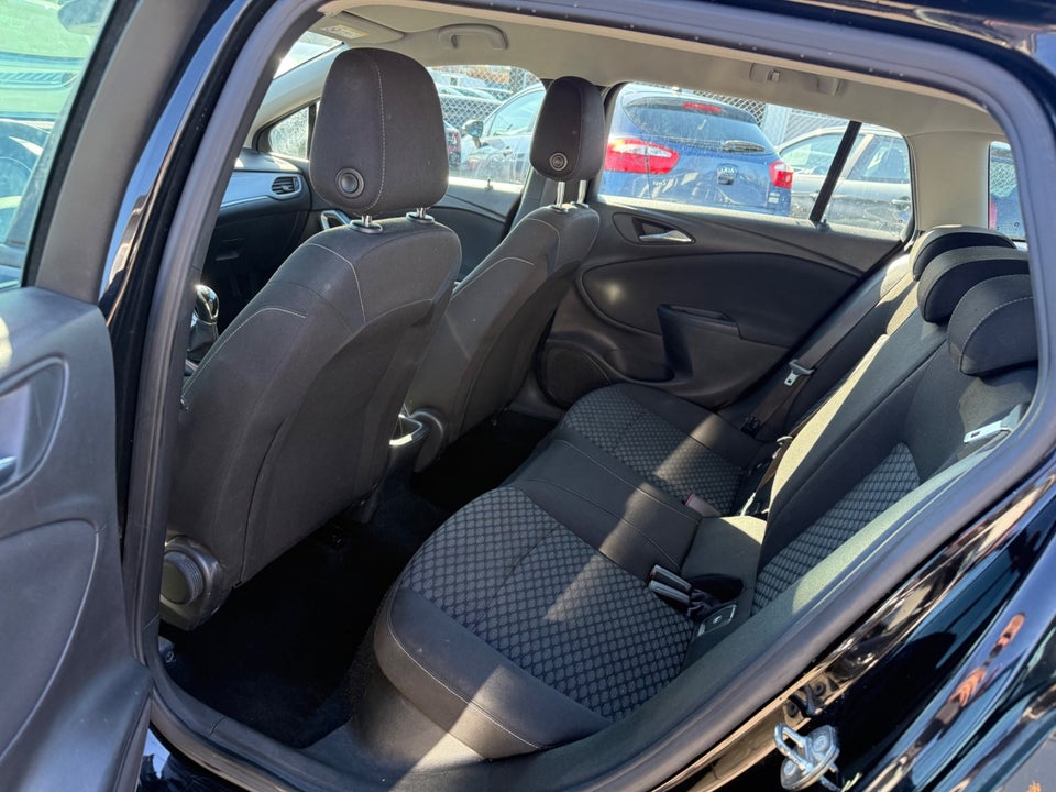 Opel Astra 1,0 T 105 Enjoy Sports Tourer 5d