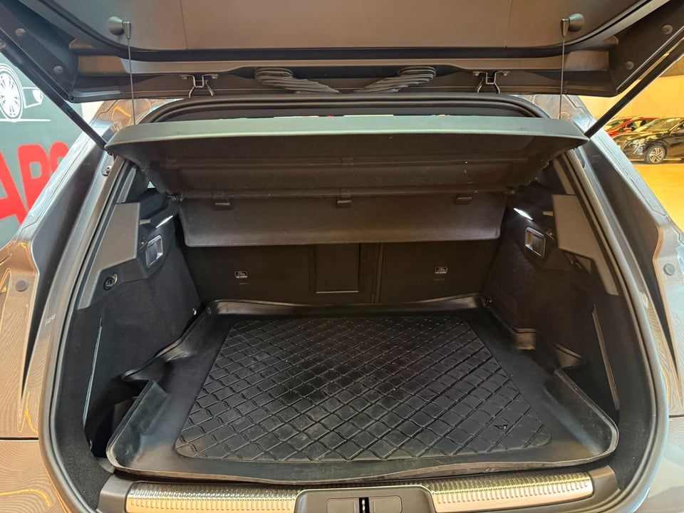 DS DS 7 CrossBack 1,6 E-Tense Performance Line Pack EAT8 5d