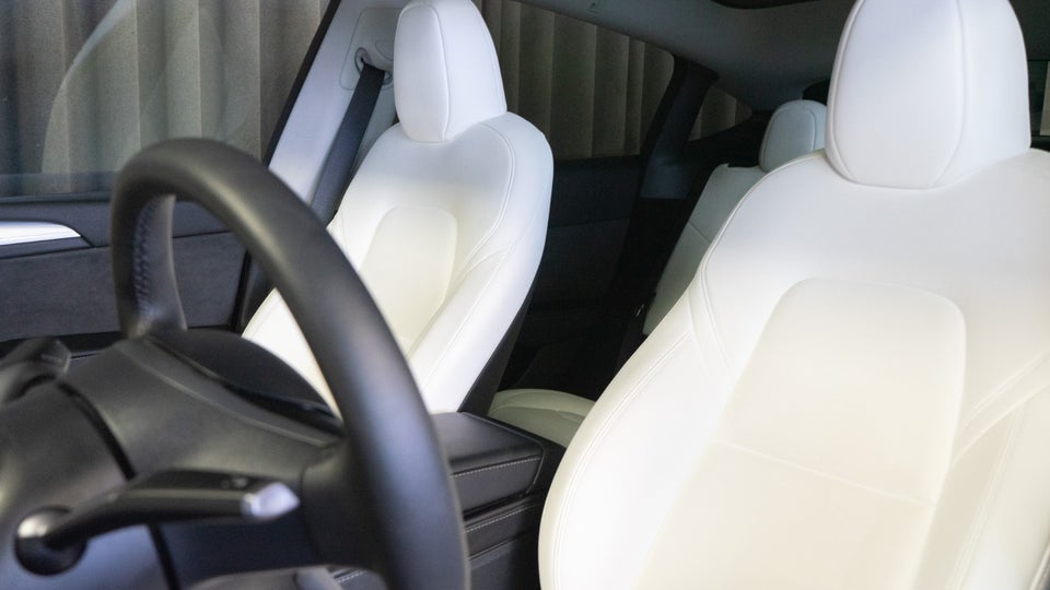 Tesla Model Y RWD 5d