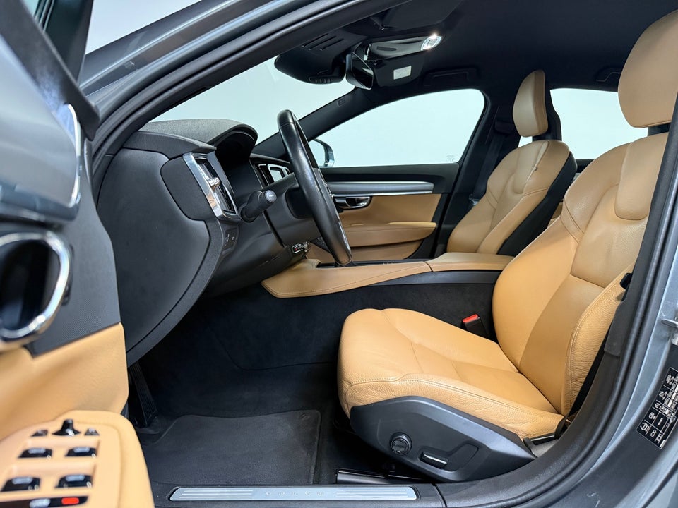 Volvo S90 2,0 D4 190 Momentum aut. 4d