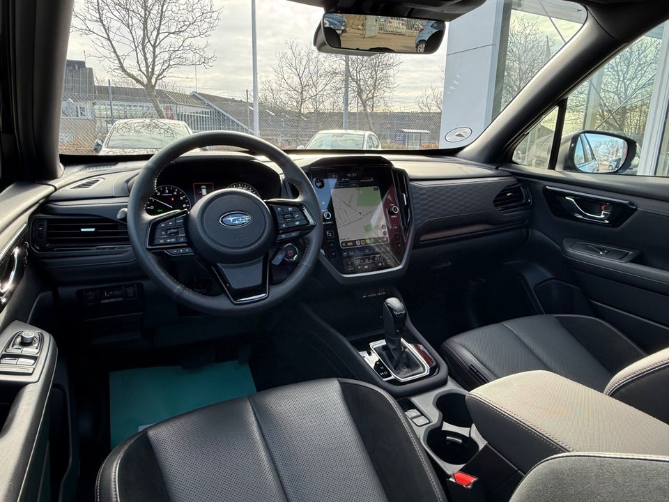 Subaru Forester 2,0 e-Boxer Touring L-tr. 5d