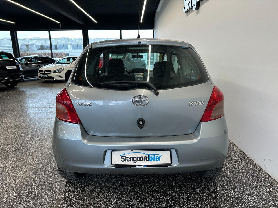 Toyota Yaris 1,3 Luna M/M 3d