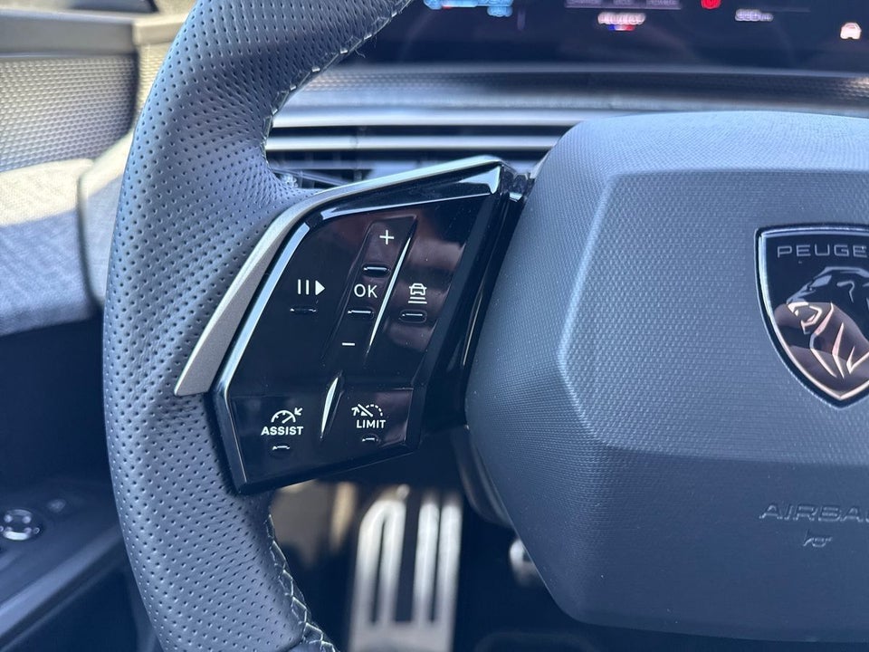 Peugeot e-5008 77 GT Pack 7prs 5d