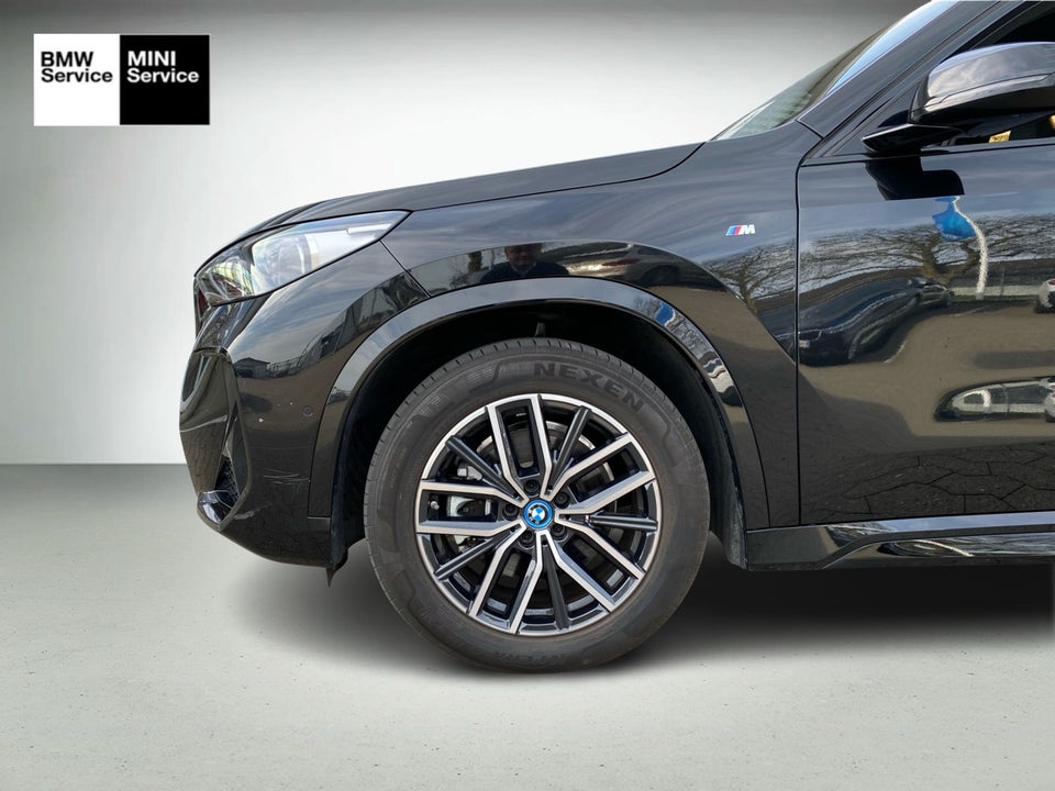 BMW iX1 xDrive30 M-Sport 5d