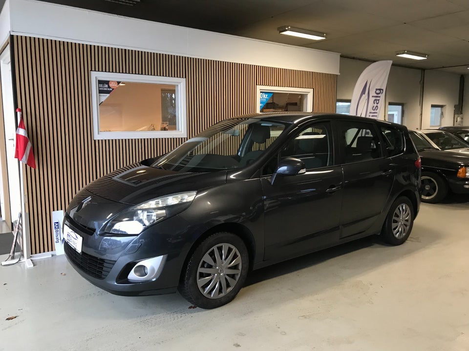 Renault Grand Scenic III 1,6 16V Expression 7prs 5d