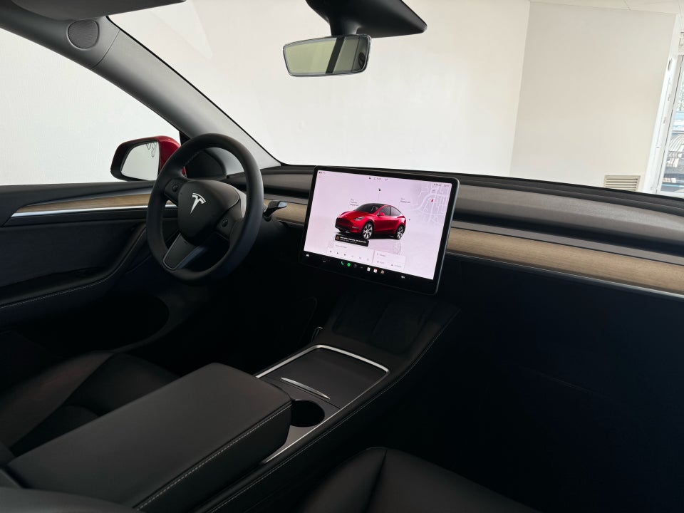 Tesla Model Y RWD 5d