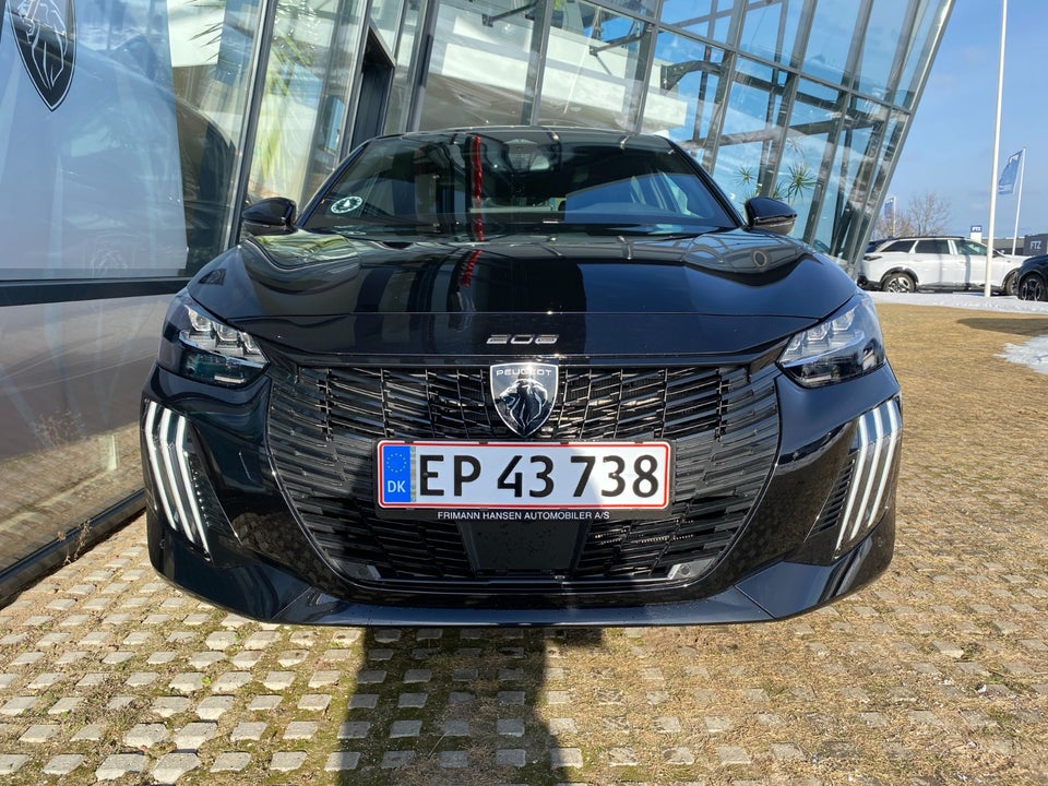 Peugeot e-208 54 GT Pack 5d