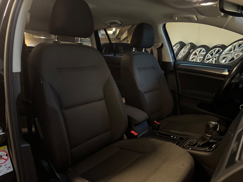 VW Golf VII 1,6 TDi 115 Comfortline Variant DSG 5d