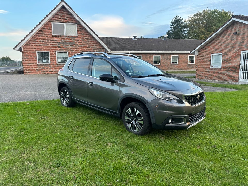 Peugeot 2008 1,2 e-THP 110 Allure Sky 5d