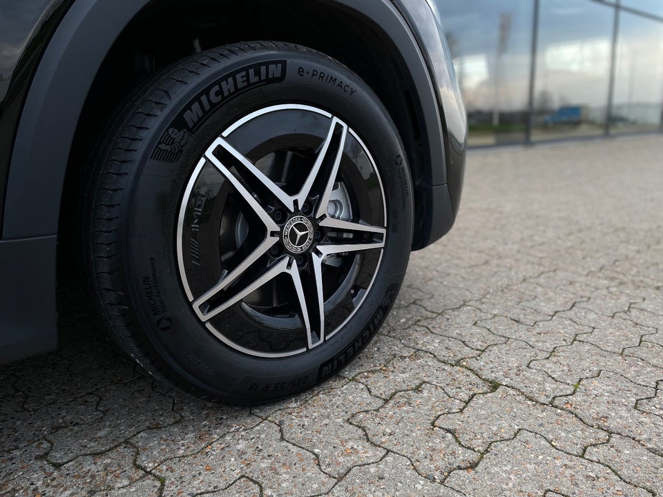 Mercedes EQB250+ AMG Line 5d
