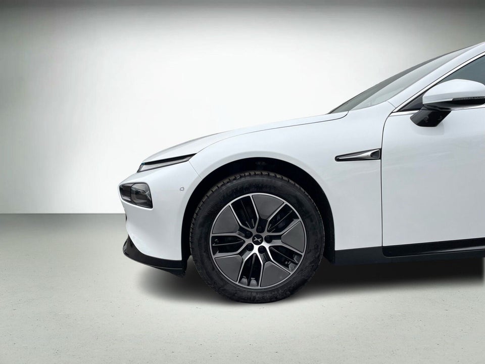 Xpeng P7 Long Range 4d