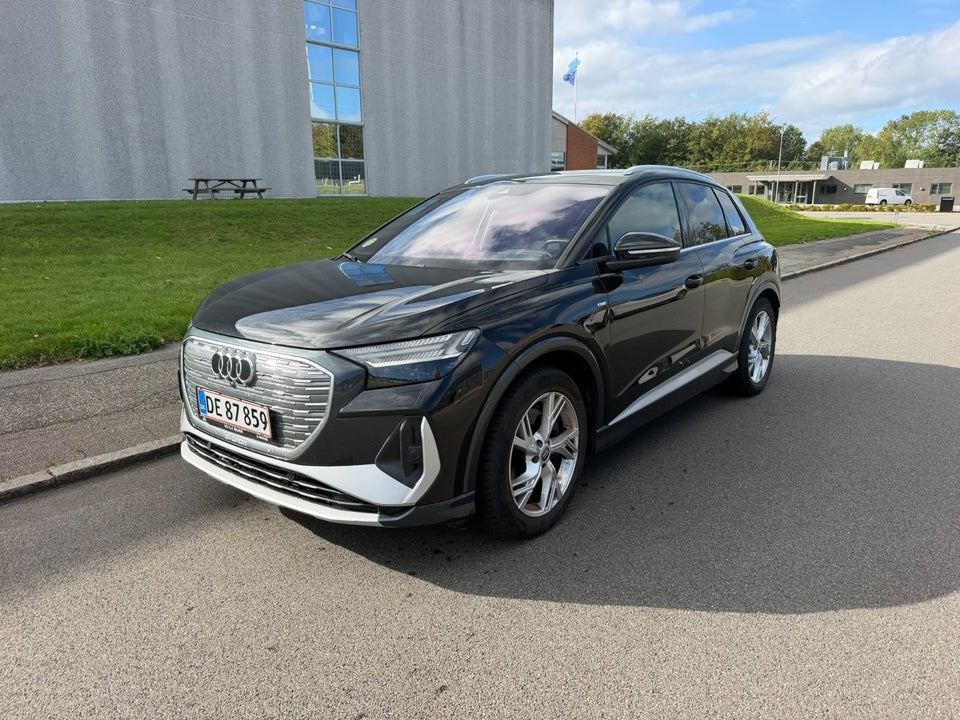 Audi Q4 e-tron 40 S-line 5d