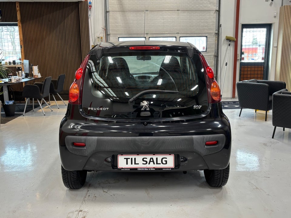 Peugeot 107 1,0 Champion 5d