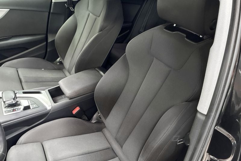 Audi A4 40 TFSi Sport Prestige Tour Avant S-tr. 5d