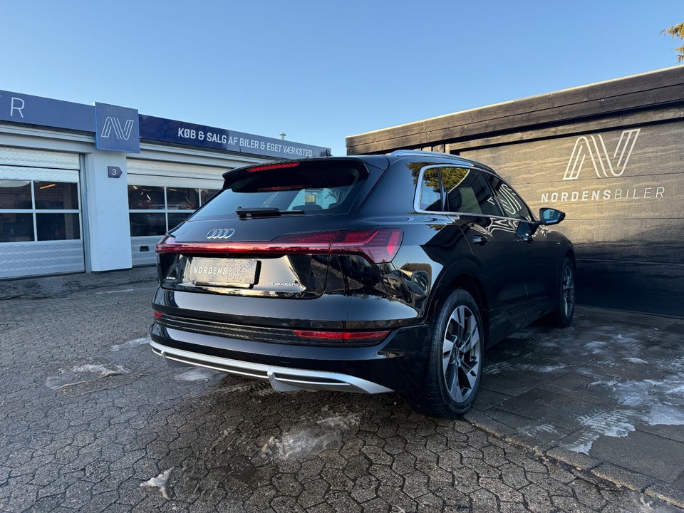 Audi e-tron 55 S-line quattro 5d